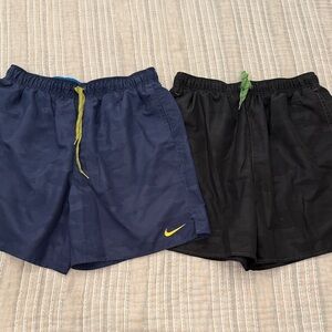 Nike Men’s Navy and Black swim trunks size L